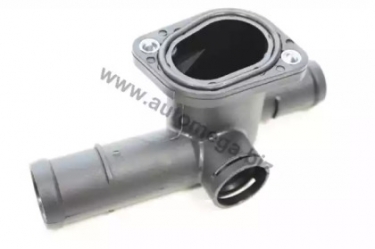 Фланец нижнего патрубка радиатора